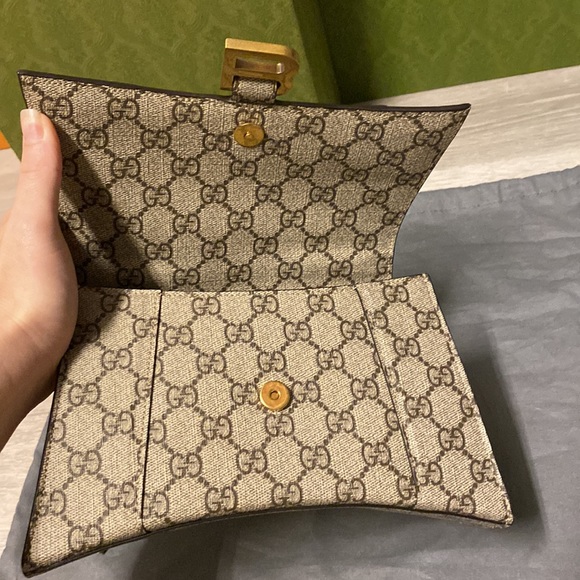 Gucci Small Hourglass Balenciaga Hacker Project Bag with Strap - Picture 11 of 15